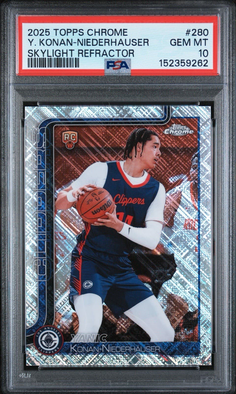 2025 Topps Chrome Yanic Konan-Niederhauser #280 Skylight Refractor (RC). PSA 10